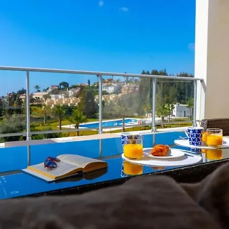 Vitta Nature - 3 Bed - Pool & Gym - Sea View Apartment *