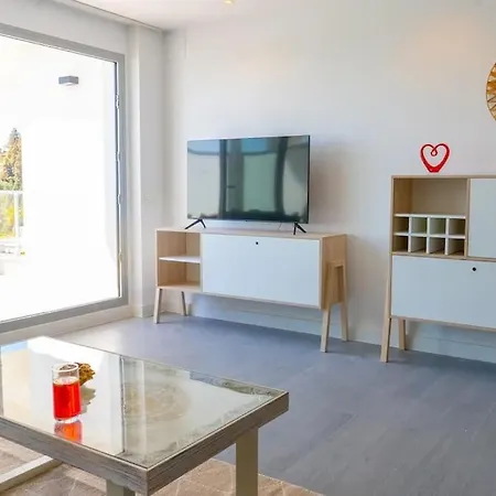 Vitta Nature - 3 Bed - Pool & Gym - Sea View * El Faro